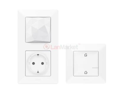 Стартовый набор (шлюз WiFi + smart-розетка + выключатель "Дома/Не дома") Valena Life, белый