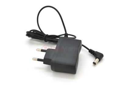 Импульсный адаптер питания YM-08504 8.5V 0,4А (3,6Вт) штекер 5.5/2.5