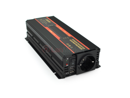 Инвертор напряжения CARMAER2600W, 12 / 220V с аппроксимированной синусоидой, 1 универсальная розетка