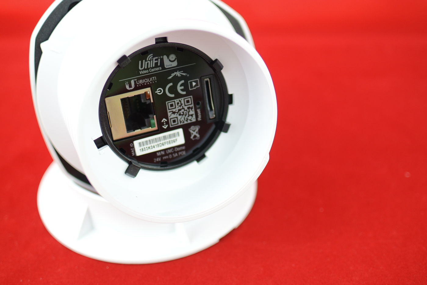 UniFi Video Camera Dome вид на интерфейсы 