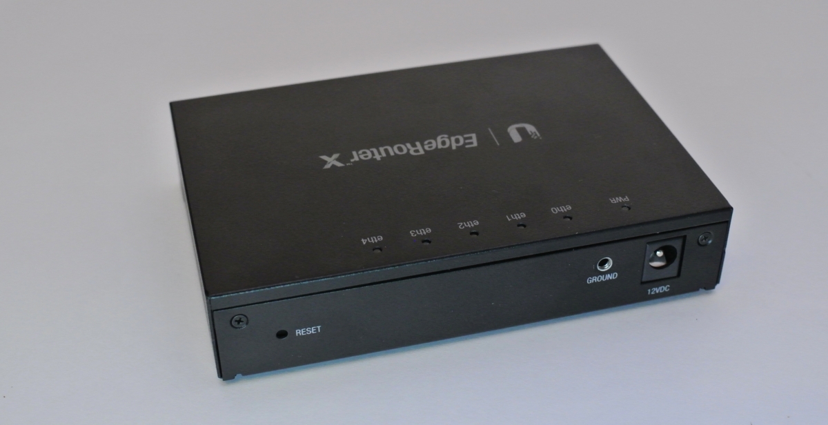 EdgeRouter X (ER-X) вид на светодиоды 