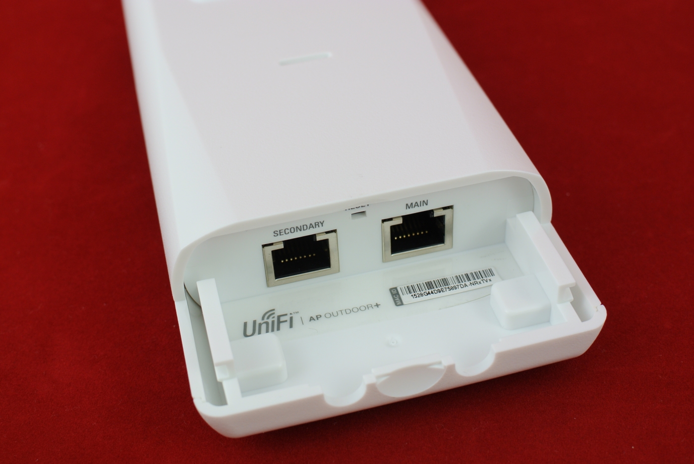 UniFi   UAP-Outdoor+ порты подключения 