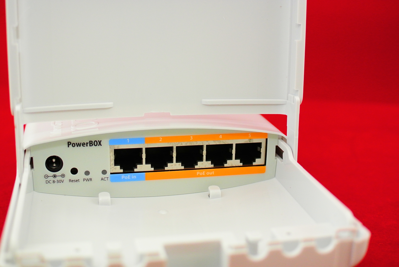 PowerBox вид на интерфейсы 