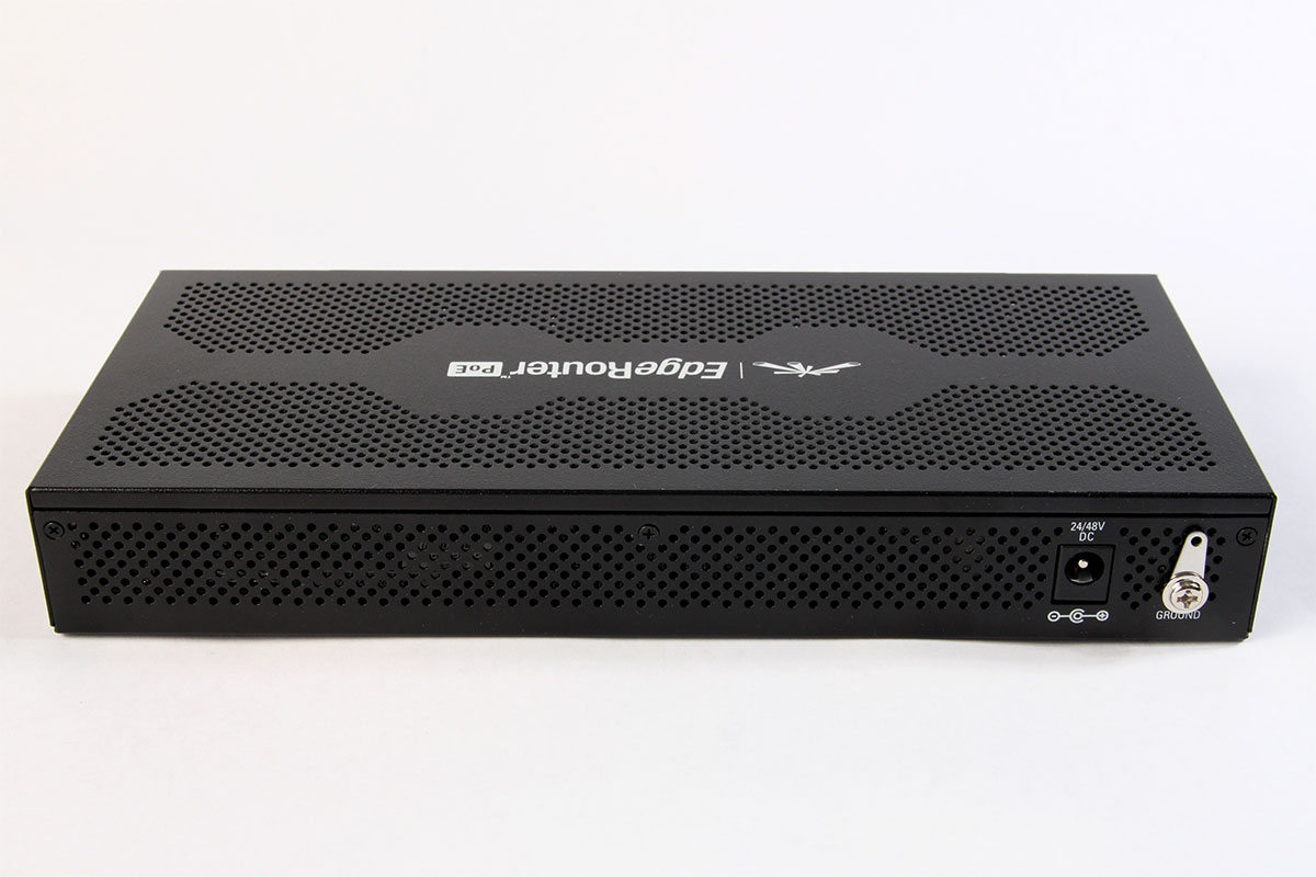 Edge Router PoE задня панель Edge Router PoE задняя панель