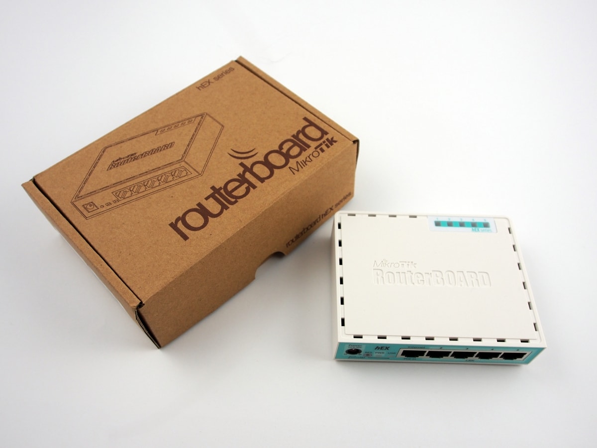 Огляд оновленого Mikrotik hEX RB750Gr3: найкращий маршрутизатор за співвідношенням ціна/якість 