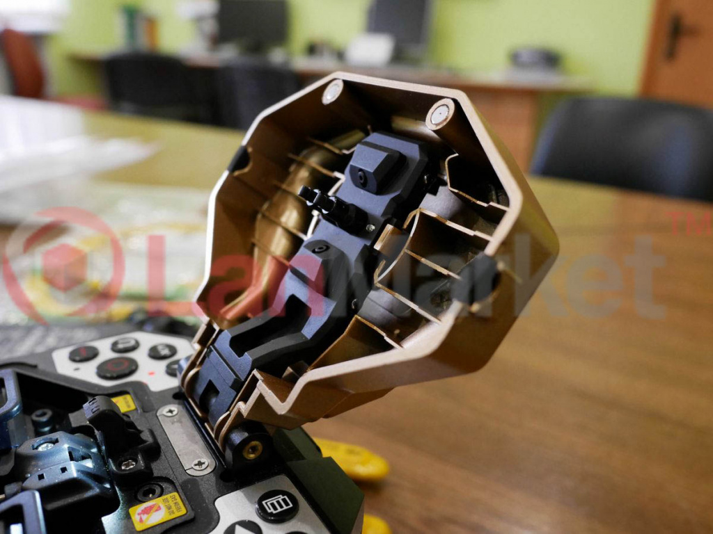 14_skycom_t-308x_pic6.jpg 14_skycom_t-308x_pic6.jpg