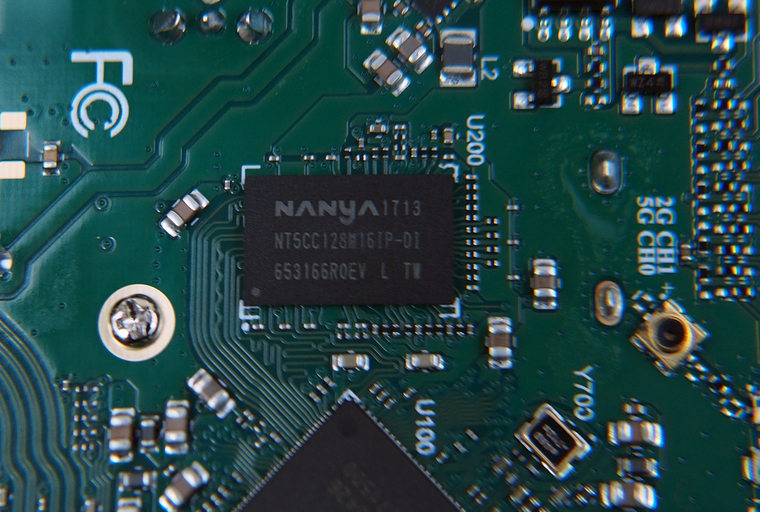 hap_ac2_RBD52G-5HacD2HnD-TC_pic18_ram_nanya_2gbit.JPG