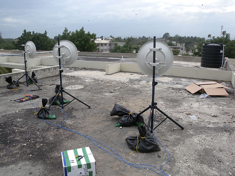 Вибір обладнання для створення бездротового мосту Point-to-Point Выбор оборудования для создания беспроводного моста Point-to-Point