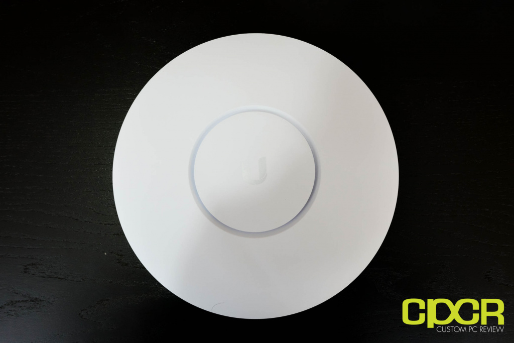 Огляд точки доступу UniFi AC HD (UAP-AC-HD) Обзор точки доступа UniFi AC HD (UAP-AC-HD)