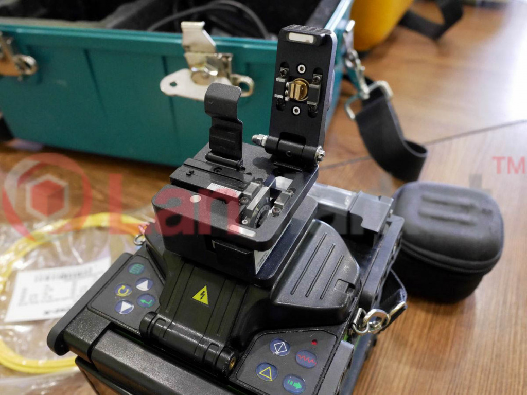 8_fiber_dvp740_pic7.jpg 8_fiber_dvp740_pic7.jpg