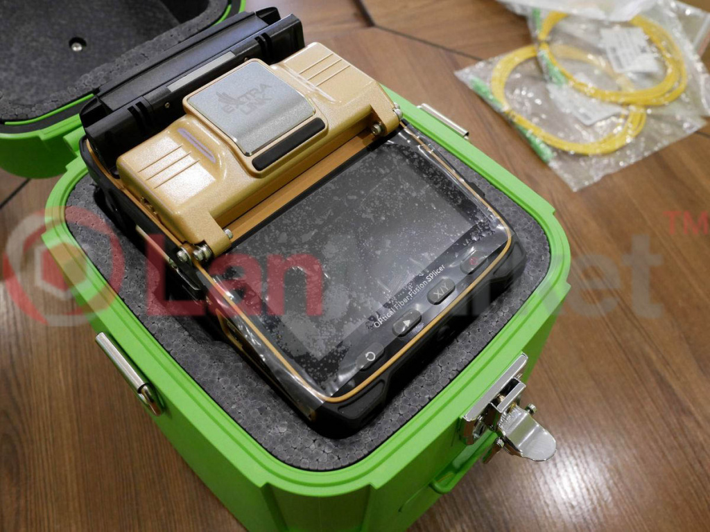 36_signal_fire_ai-8c_pic15.jpg 36_signal_fire_ai-8c_pic15.jpg