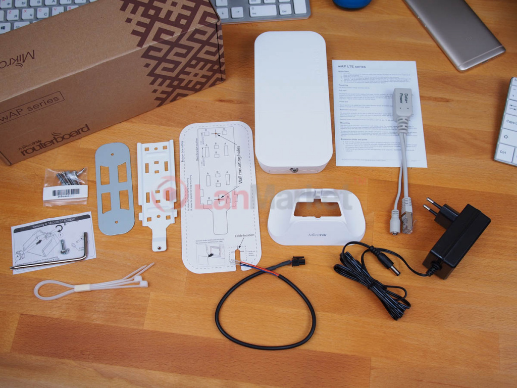 section1_wap_lte_kit_review_pic2_assessories.jpg section1_wap_lte_kit_review_pic2_assessories.jpg