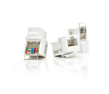 Модуль узкий Keystone Jack RJ-45 кат.5E UTP, 20,1 мм, Q100