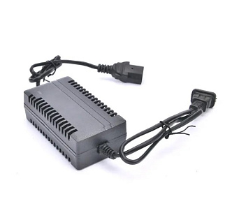 Зарядное устройство для свинцово-кислотных аккумуляторов 12V/12A, 3-pin