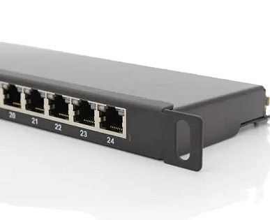 Патч-панель 24 порта FTP 0.5U экранированная кат.6 19" черная